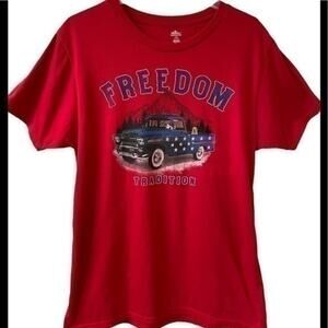 Celebrate It Red White Blue Short Sleeve T-shirt Freedom Tradition Men’s Size L